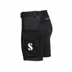 Hybrid Cargo Shorts -Diving Suit Co hybrid cargo shorts women 3